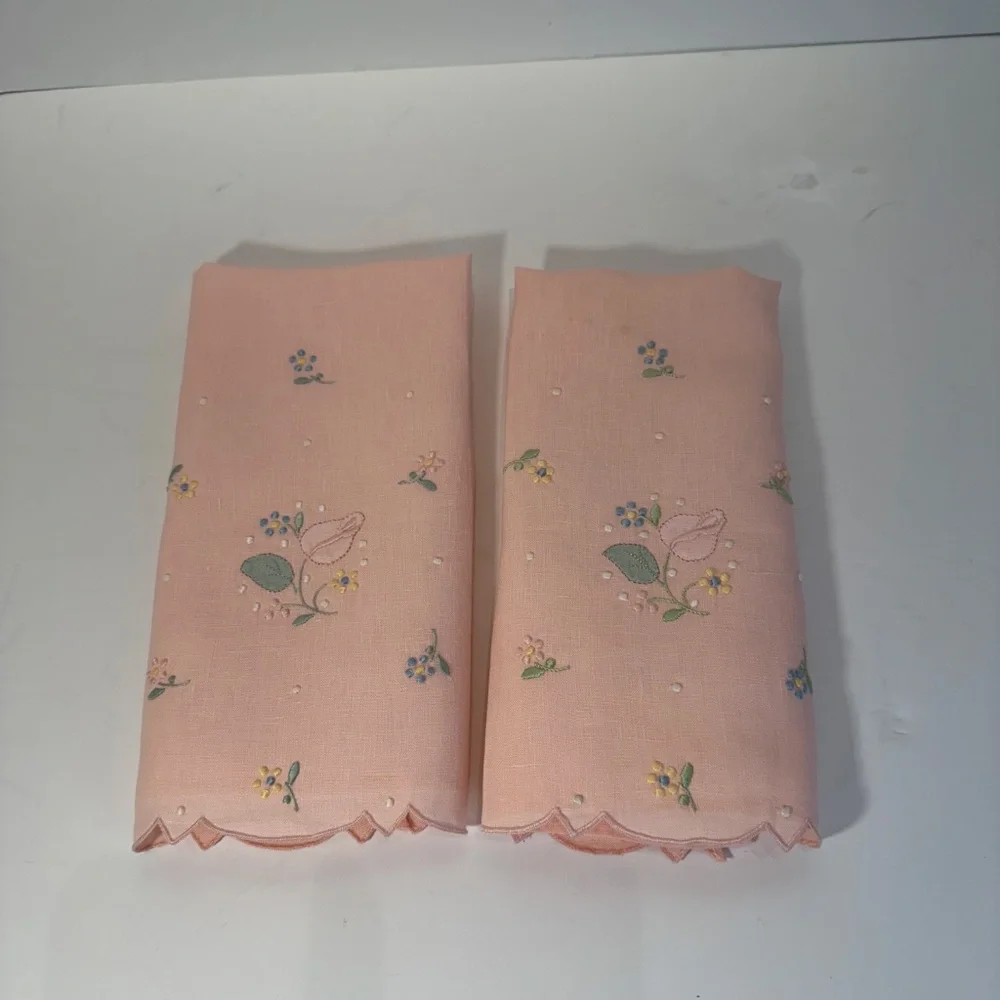 Pair Vintage  Embroidered & Appliqué  Pink Madeira Linen Fingertip Towels